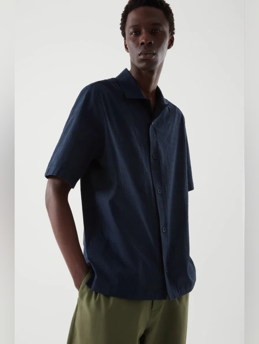 COS Relaxed-Fit Short-Sleeve Shirt Men Button Down Navy Blue Size Large Pockets